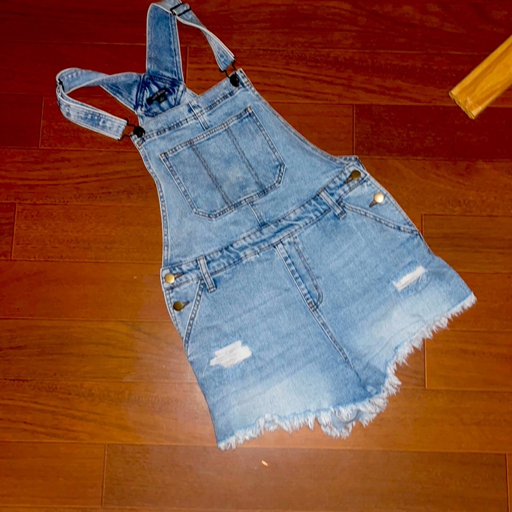 barely worn great Quality size medium